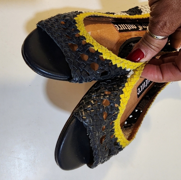 JUICY COUTURE Open toe Slip on Crochet Flat Casual Shoes size 7 - Picture 6 of 12